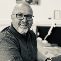 Simon Stone