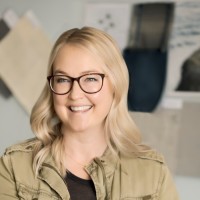 Holly Davidson