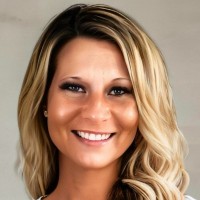 Amber Follo