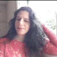 Dra. Débora Rodrigues Araújo