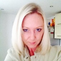 Kirstie Robertson