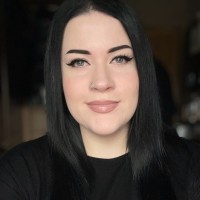 Lucia Parry-Newton