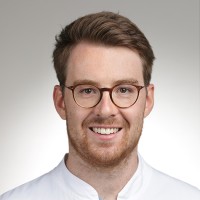Dr. Med. Dominik Szymski
