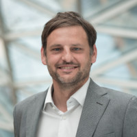 Dr. Andre Lutz