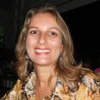 Adriana França