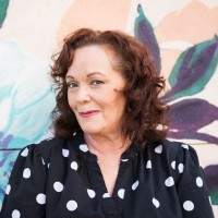 Suzanne Logan