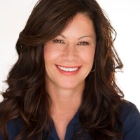 Kelly Adolphson