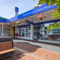 Barfoot And Thompson Titirangi