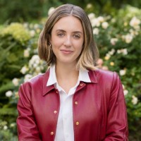 Neve Wallace