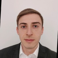 Dr. Nico Adolph