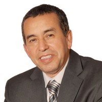 Carlos E Escobar