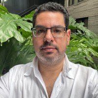 Antonio Flores