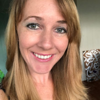 Charmian Vistaunet