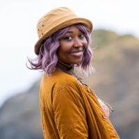 Chrisha Favors