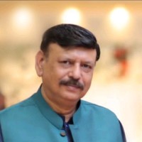 Mian Asim Maqbool