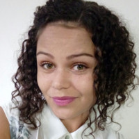 Aline Stephanie