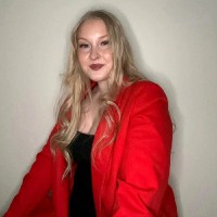 Katri Lindroos