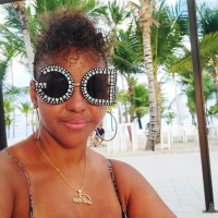 Dionne G.