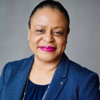 Natasha Kerr, Mba