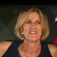 Nina Davis