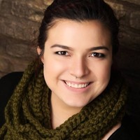 Lindsey Szeszol, LCPC, ATR-BC