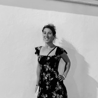 Yvette van den Brand