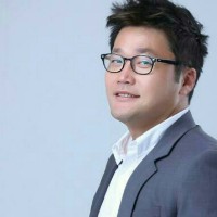 최홍석