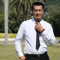 何炳华