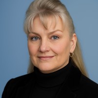Lynda Anne W.
