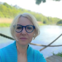 Sandra Gold