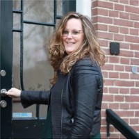 Suzan Valkenburg