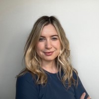 Laura Mills