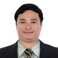 Israel Lualhati