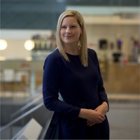 Stephanie J. Holdsworth