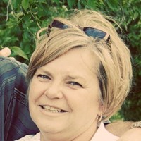 Debra McNab