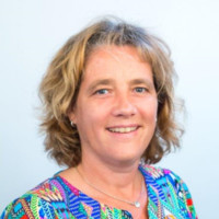 Jacqueline Scholing