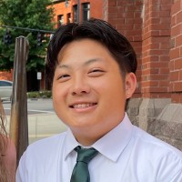 Yeezong Yang