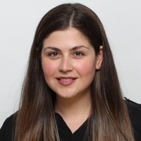 Mia Junuzović, Phd