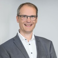 Dr. Stephan Boes