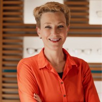 Debby De Vries