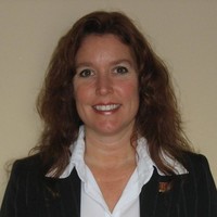 Julie Lynds