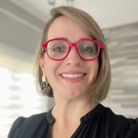 Iris M Peña