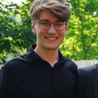 Adam Dapolite