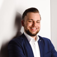 Bastian Schneider