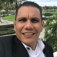 Héctor Moreira