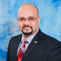 Lic. Gustavo Estrella