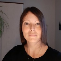 Lilly F Nielsen