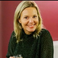 Anne Van Aperen
