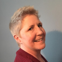 NANCY FRIDAY - B2B Digital Services