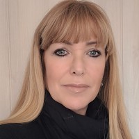 Fiona Carey